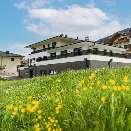 Painting Apartment Ried im Zillertal